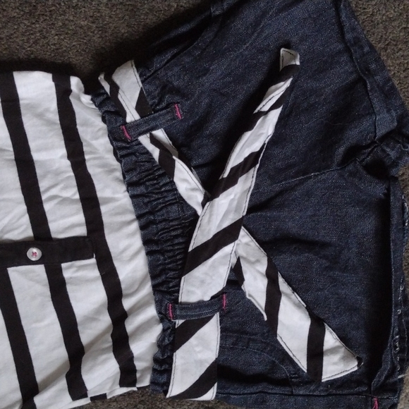 2/$5 U.S. POLO ASSN. Girls Striped Button Logo Tee & Denim Shorts One Piece!! - Picture 2 of 5
